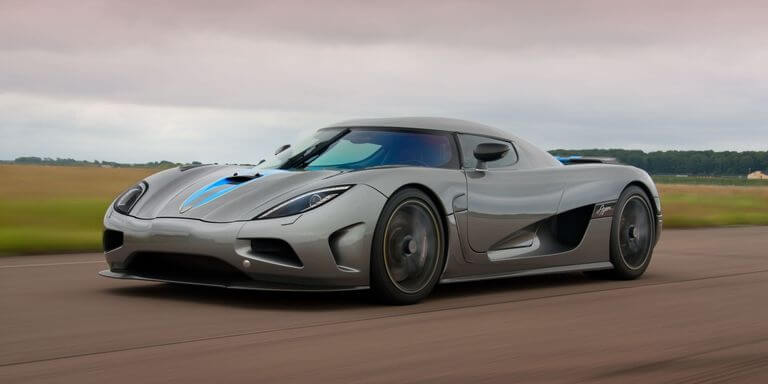 Koenigsegg CCR (242 mph)