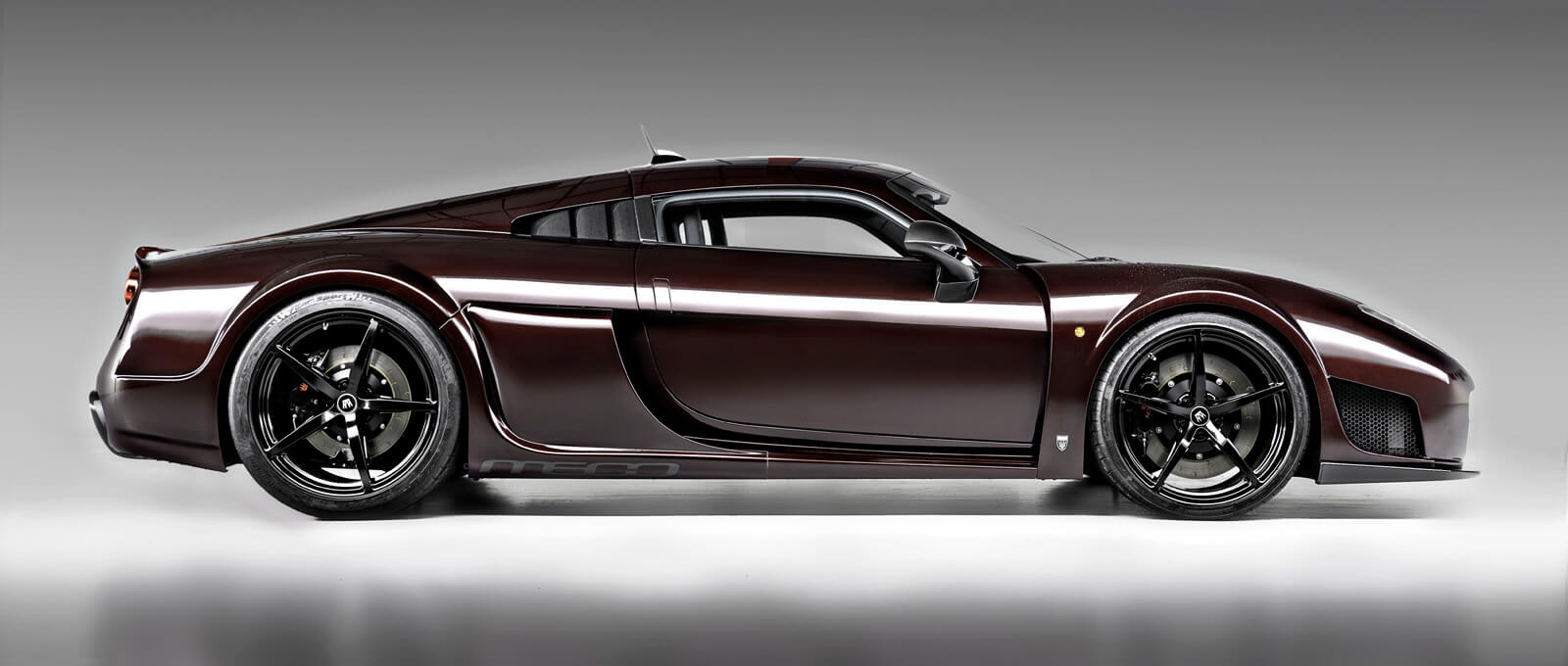 Noble M600 (225 mph)