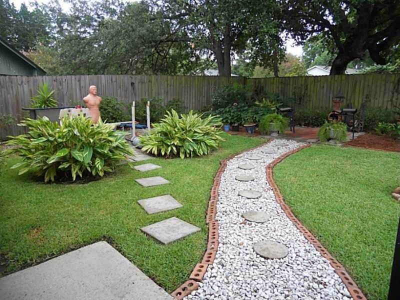 traditional-landscape-yard