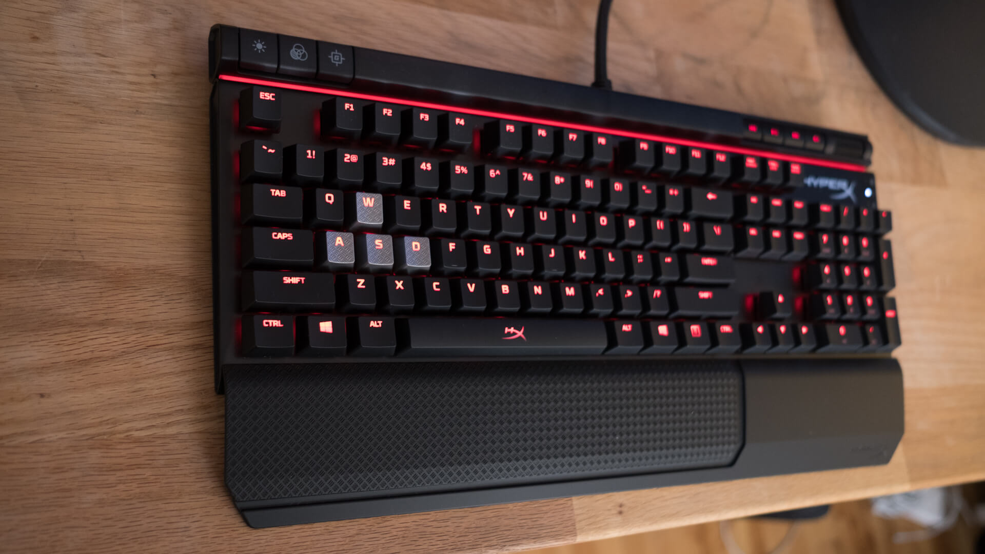 Top Best Gaming Keyboards of 2021 For PC Gamers Live Enhanced