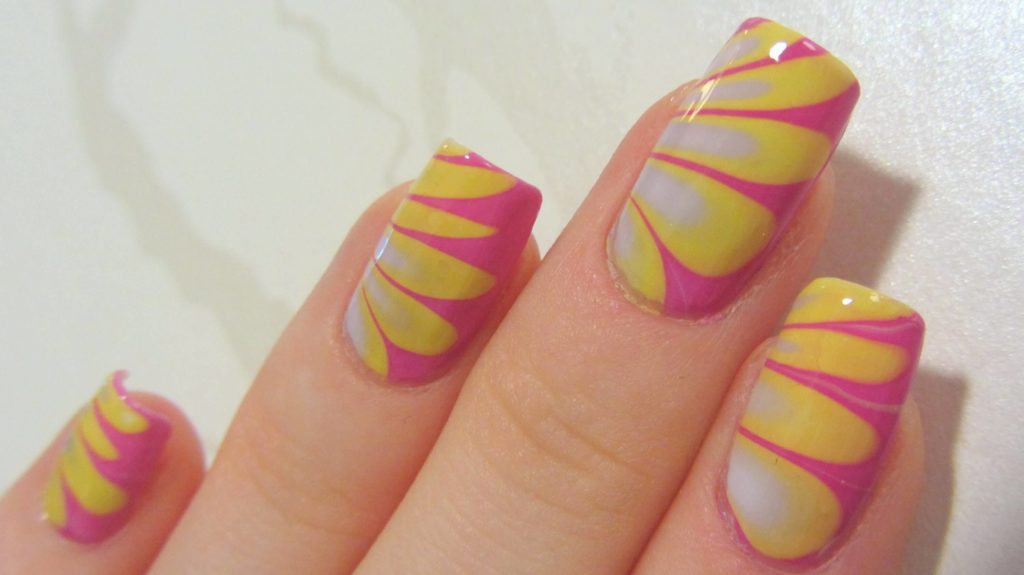 Diagon-Alley Pink & Yellow Nail Art