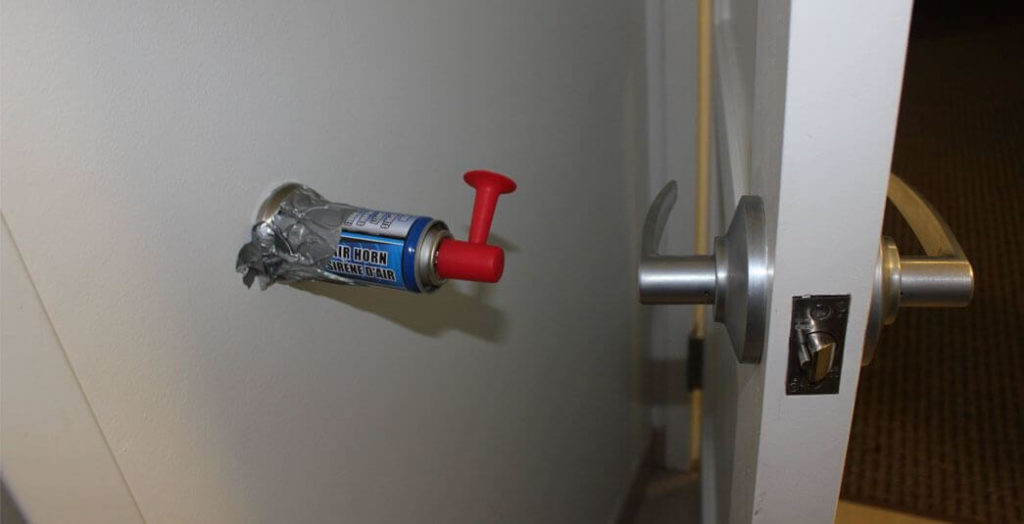 Install an Airhorn as a Door Wall Protector