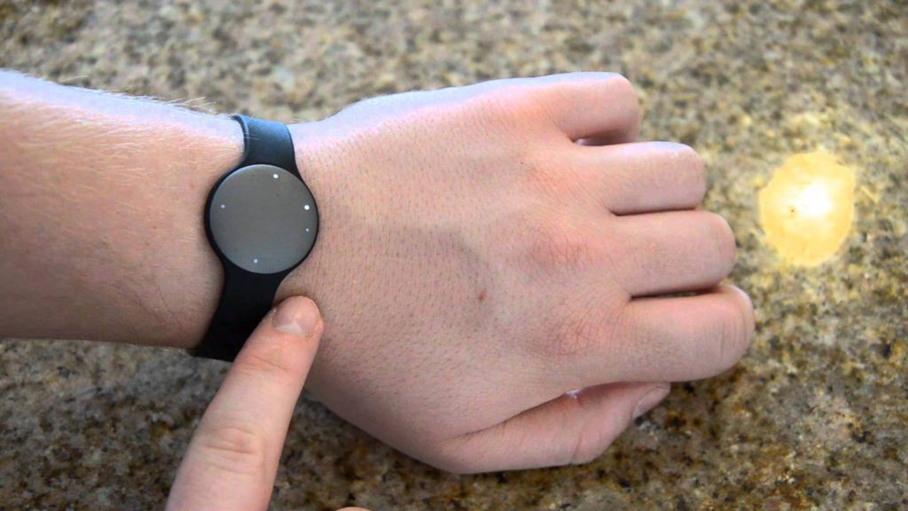 Misfit Shine - Wireless activity Tracker-wearable gadgets 2018