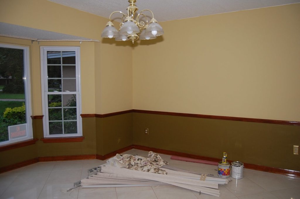 Molding wall paint