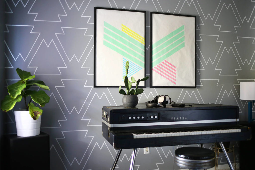 Statement wall paint Pens