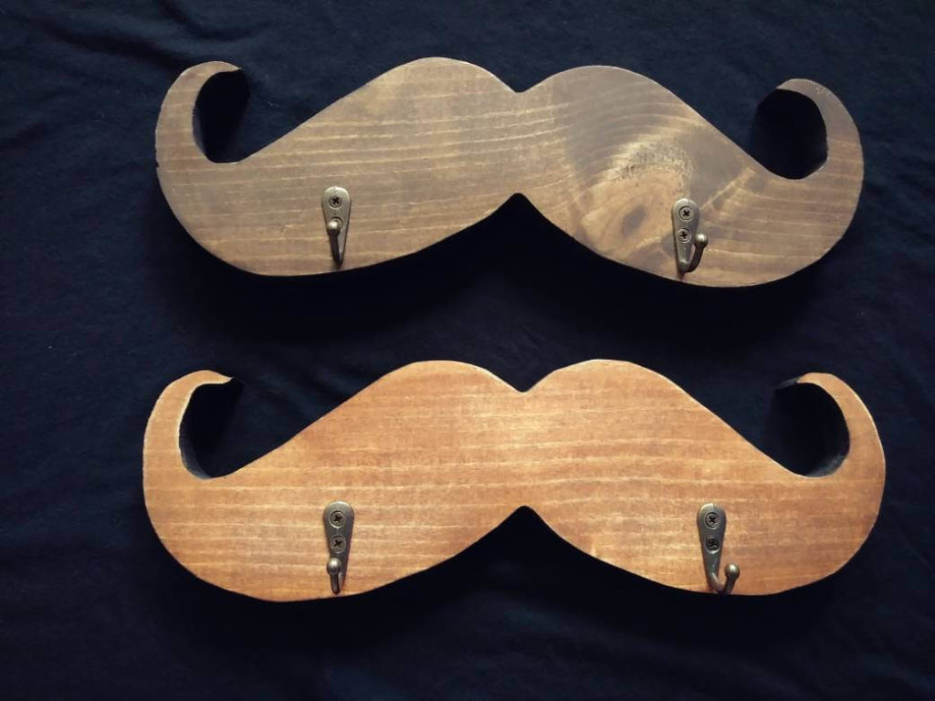 mustaches diy Key Holder