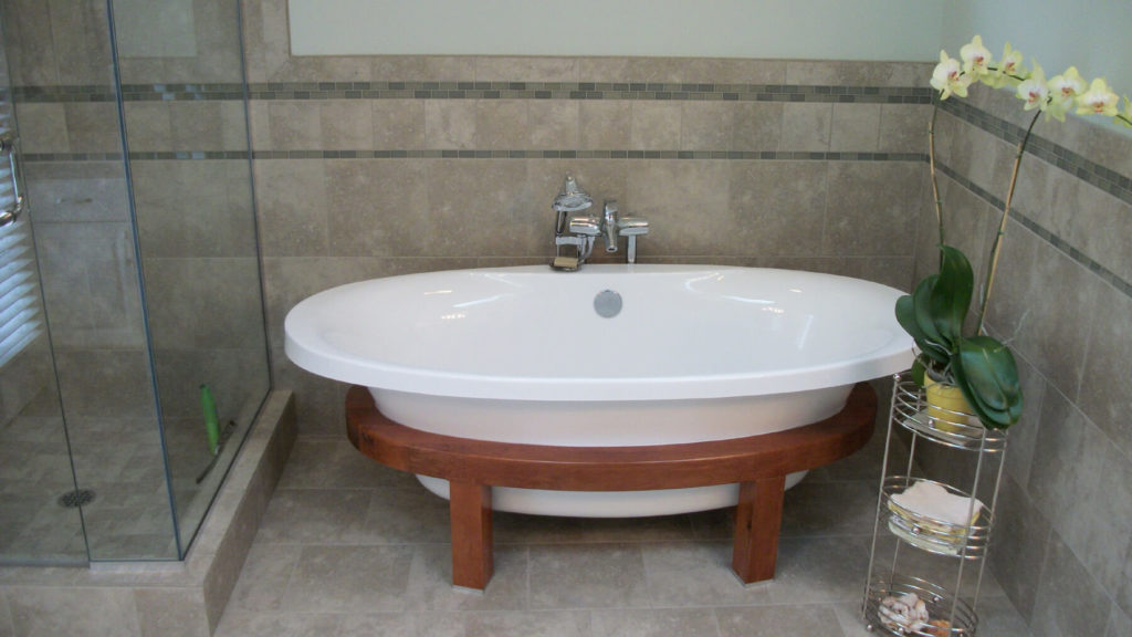 small bathroom tub ideas