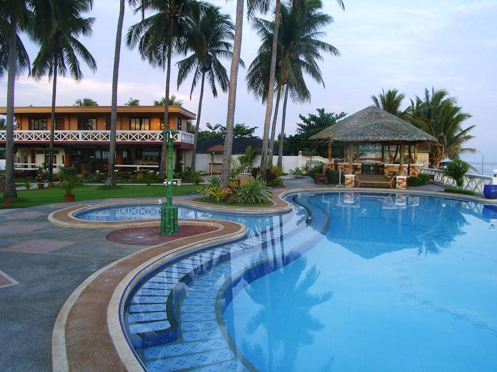 Beach Hotels In Alaminos