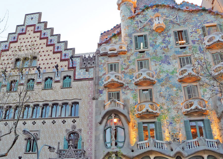 gaudi buildings barcelona