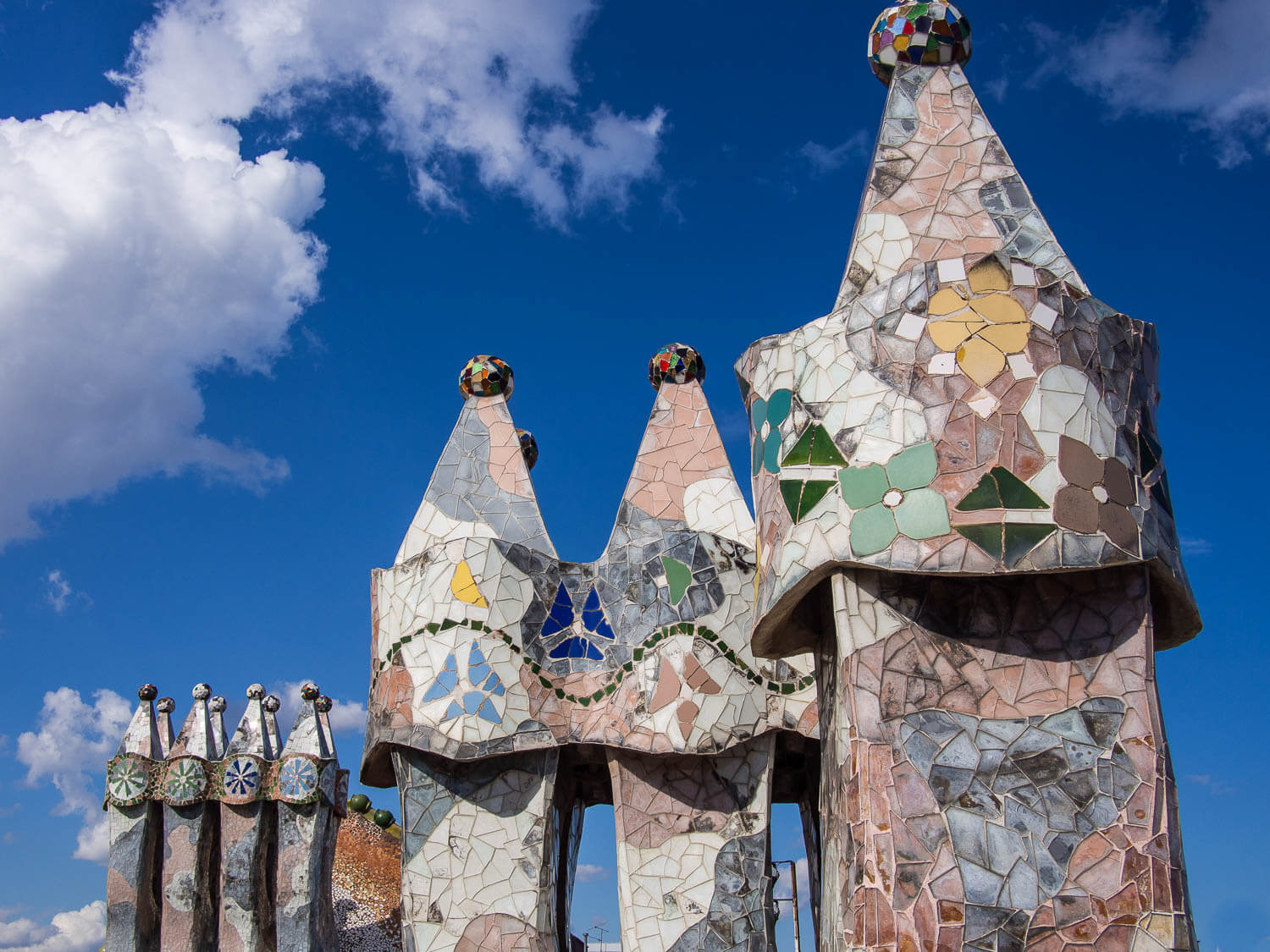 gaudi buildings barcelona