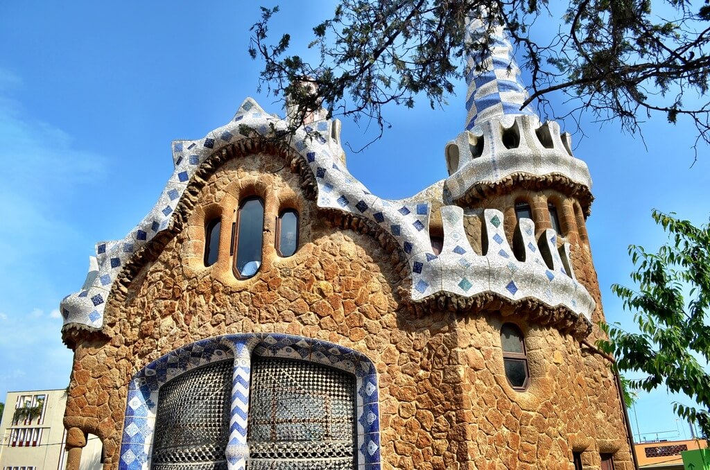 gaudi buildings barcelona