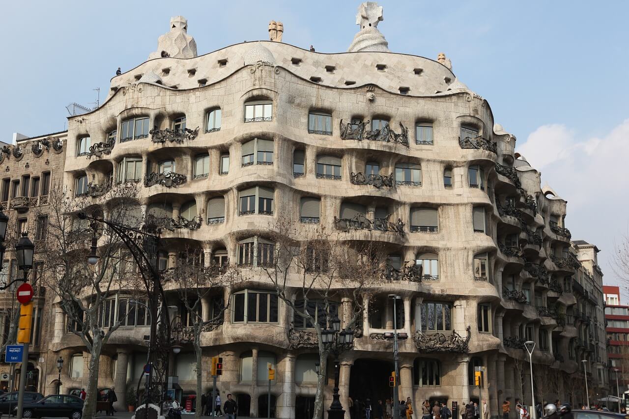 gaudi buildings barcelona