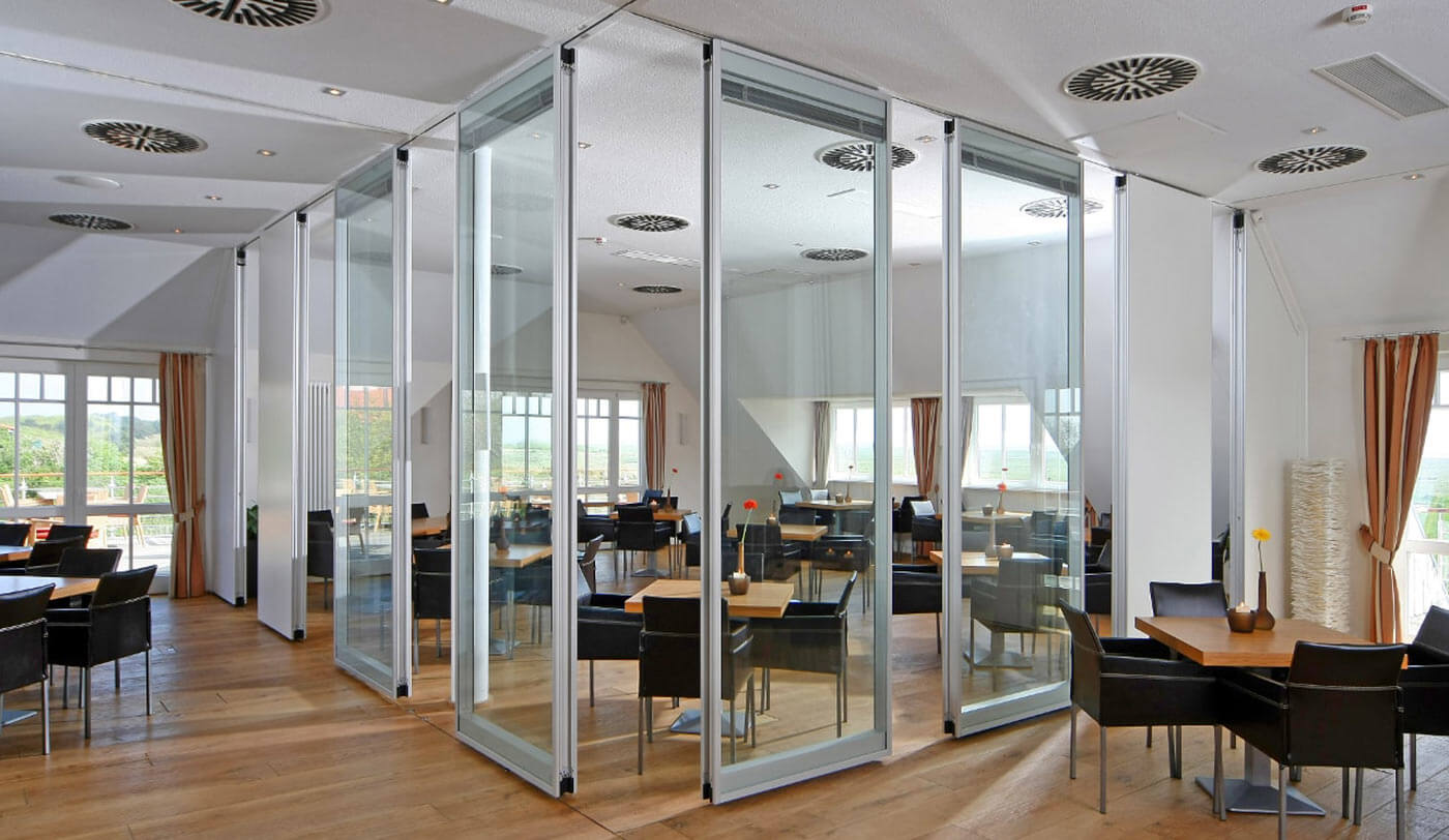 Opening up closed spaces with glass partitions