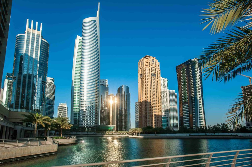 best apartment deals in Dubai - Jumeirah Lakes Towers