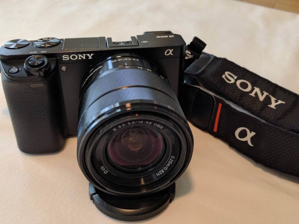 choose best hiking camera - Sony a6000
