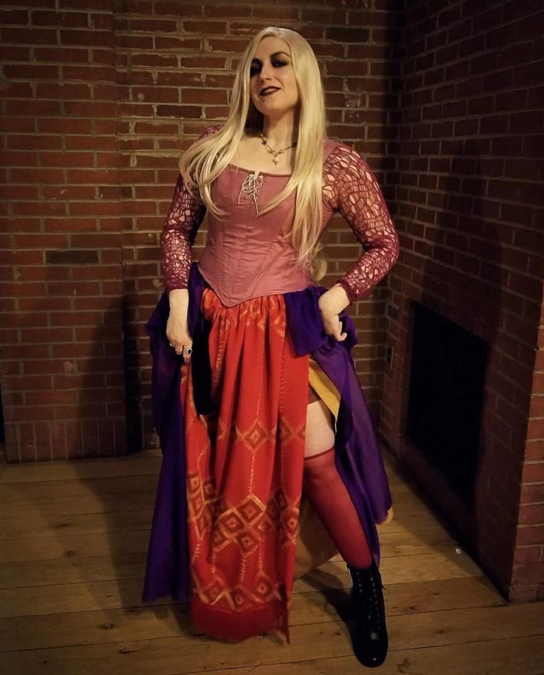 20+ Costume Design Ideas For Blonds On Halloween Live Enhanced