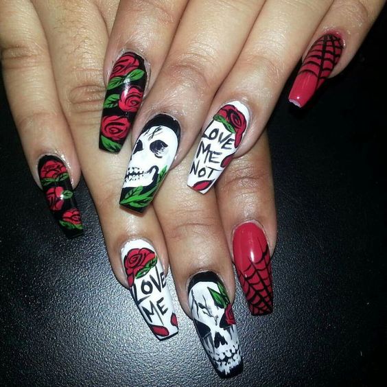 Spooky Halloween Nail Art Designs