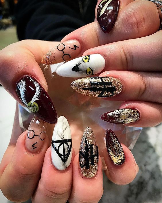 Spooky Halloween Nail Art Designs