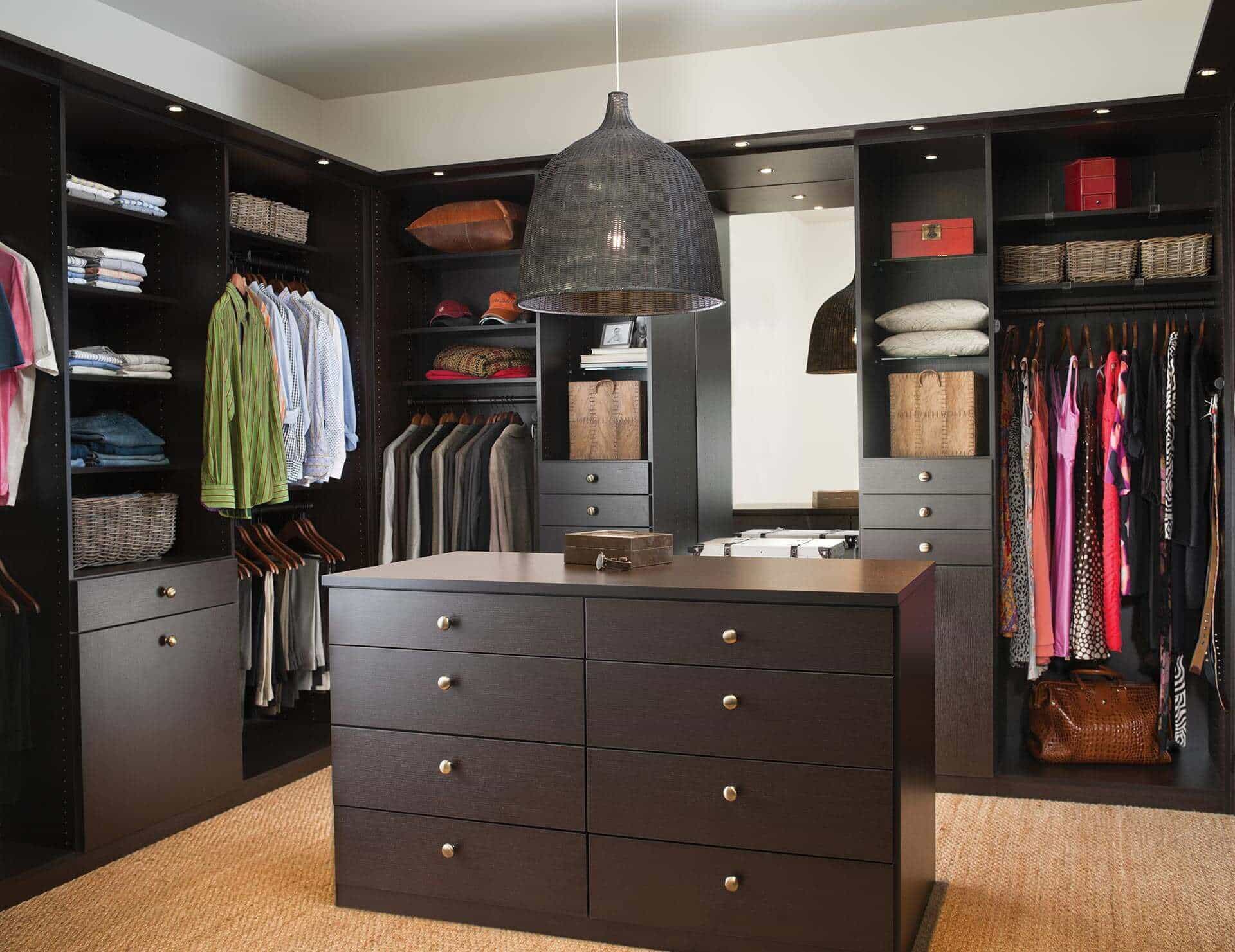 Walk in Closet Designs 