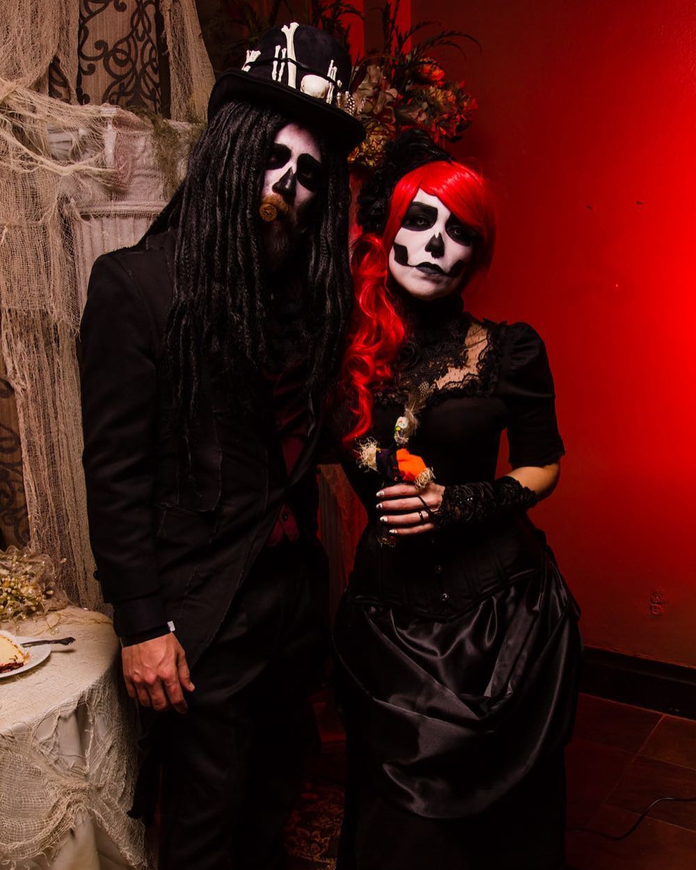 Halloween couple costumes 