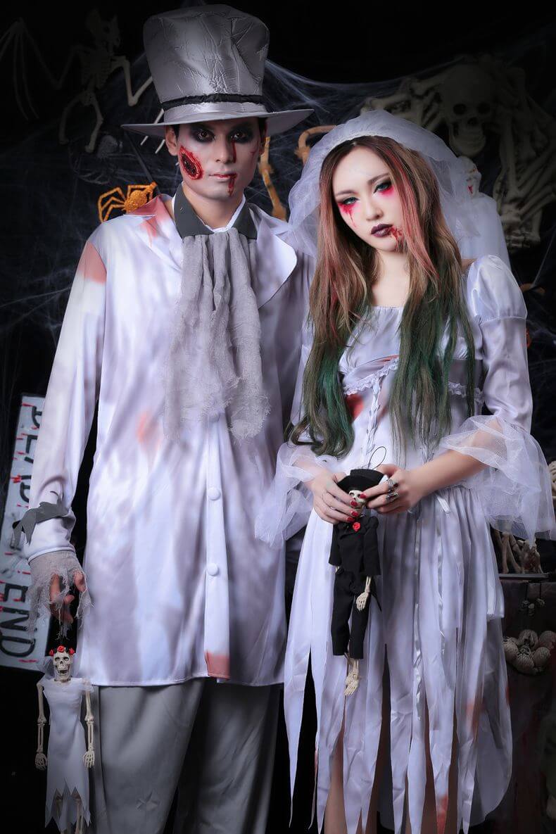 Halloween couple costumes 