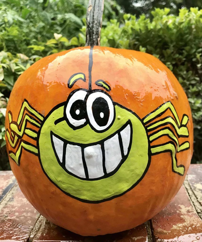 Simple Easy Green spider Pumpkin Painting ideas with doodle eyes