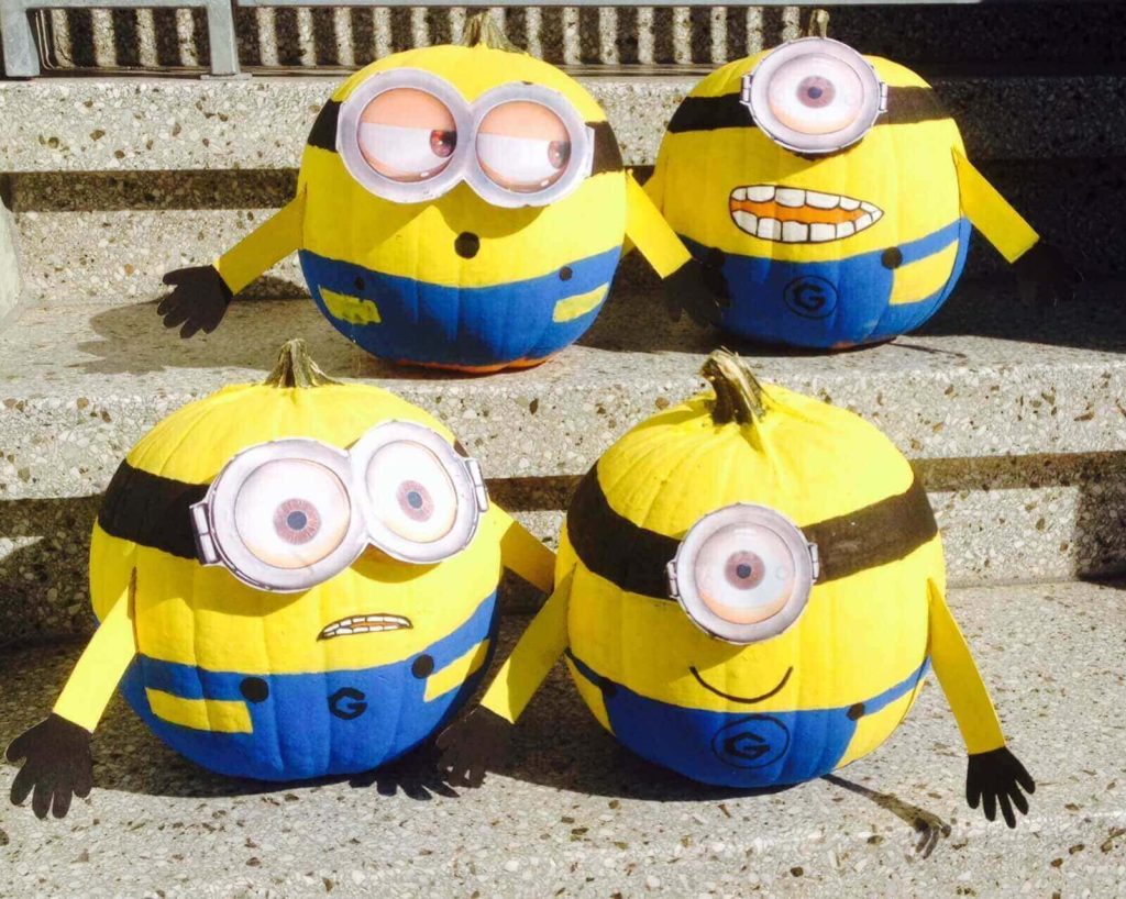 Cute Minions Halloween pumpkin painting with paper Eyes