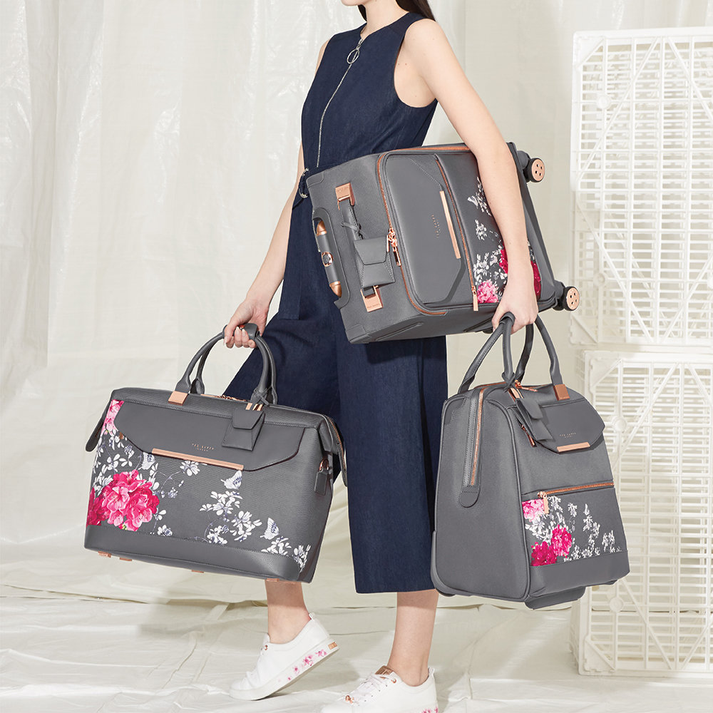 woman's designer bags 