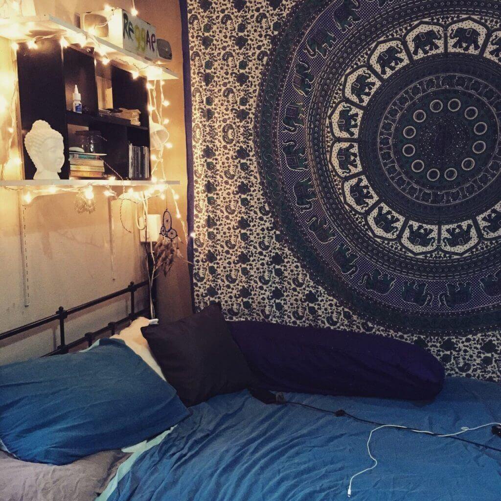 Tapestry Bedroom decor 9