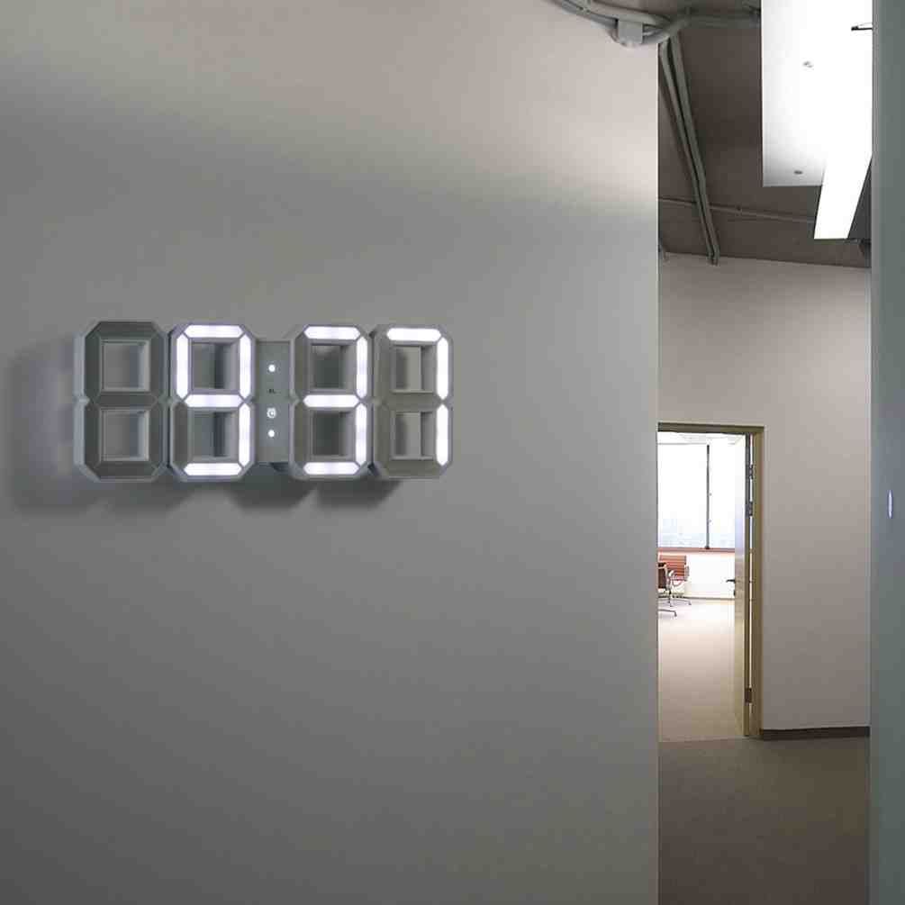 Wall clock 15