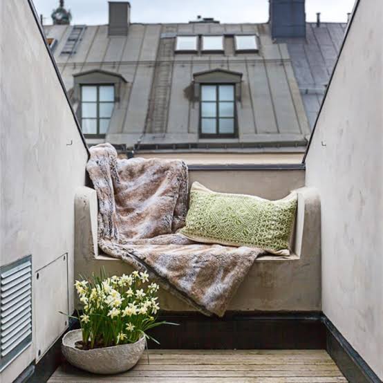 small balcony designs 15