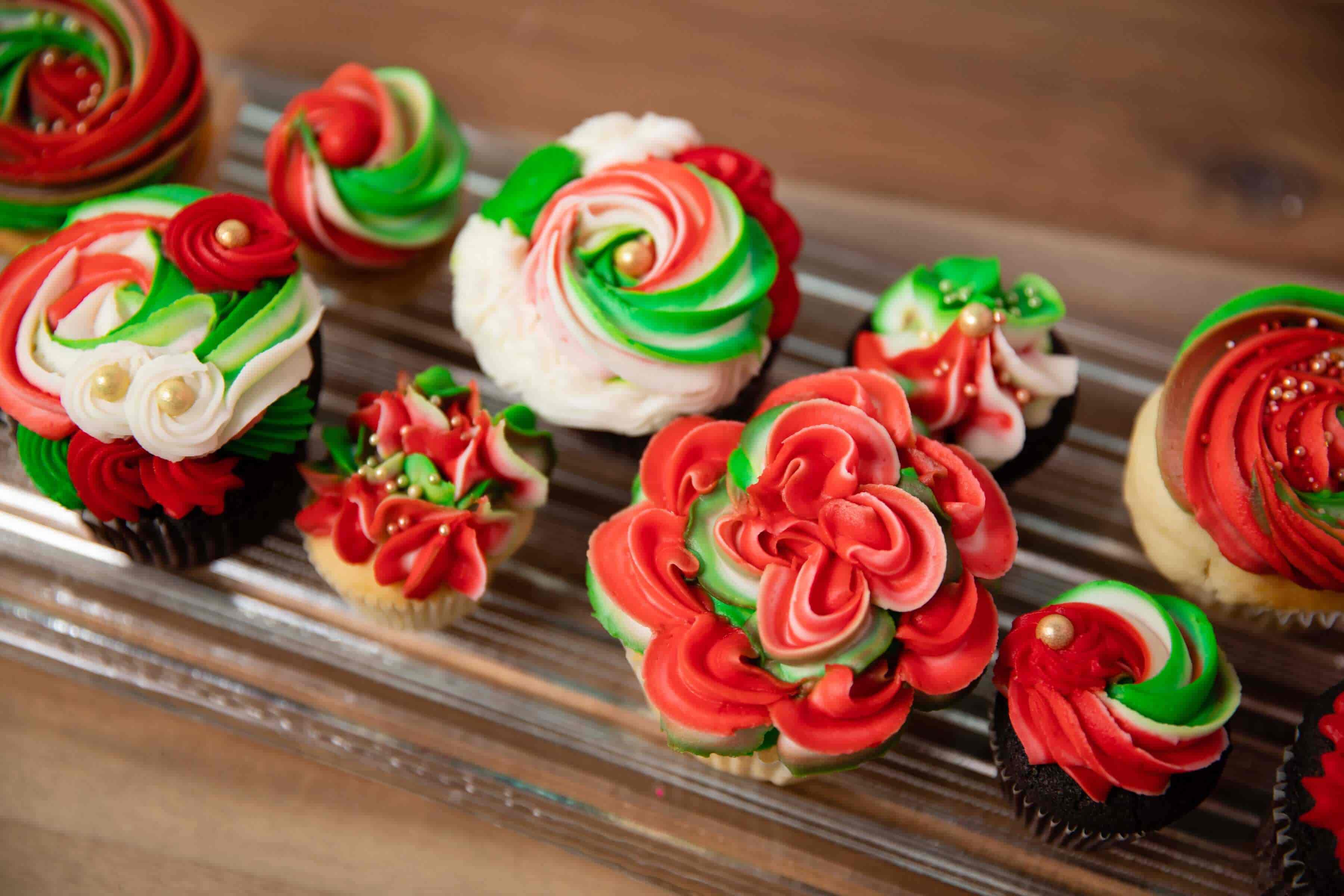 Delicious and Tasty Christmas Cupcake Decoration Ideas  Live Enhanced