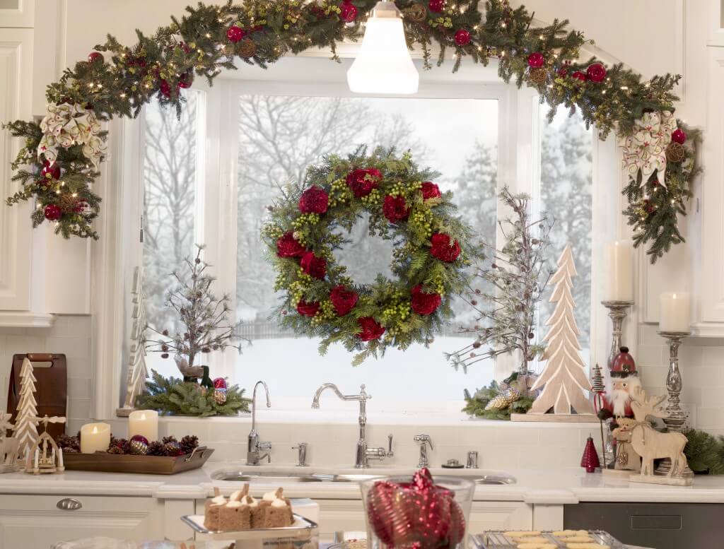 Modern Artificial Christmas Wreaths