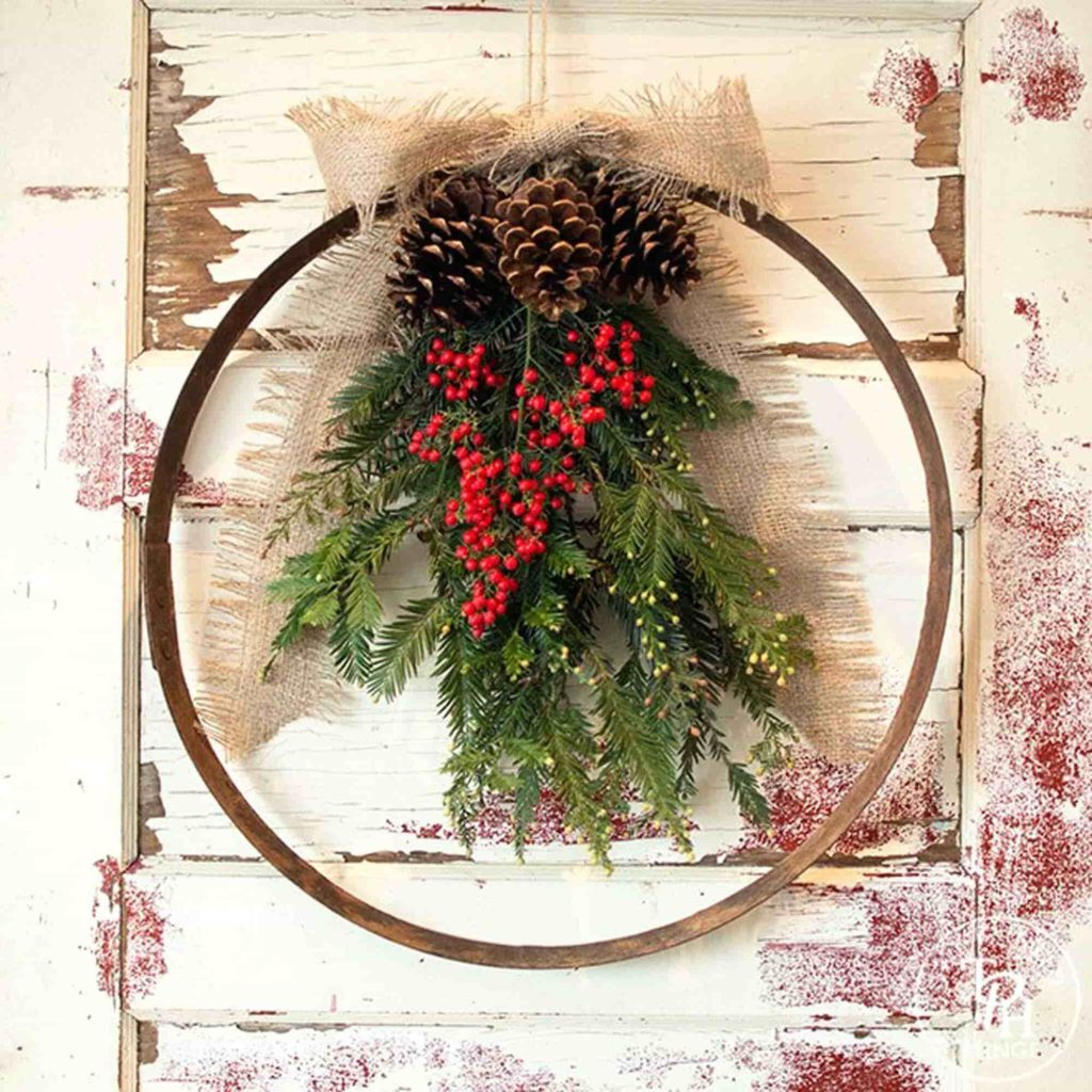 Beautiful and Modern Artificial Christmas Wreaths Live Enhanced