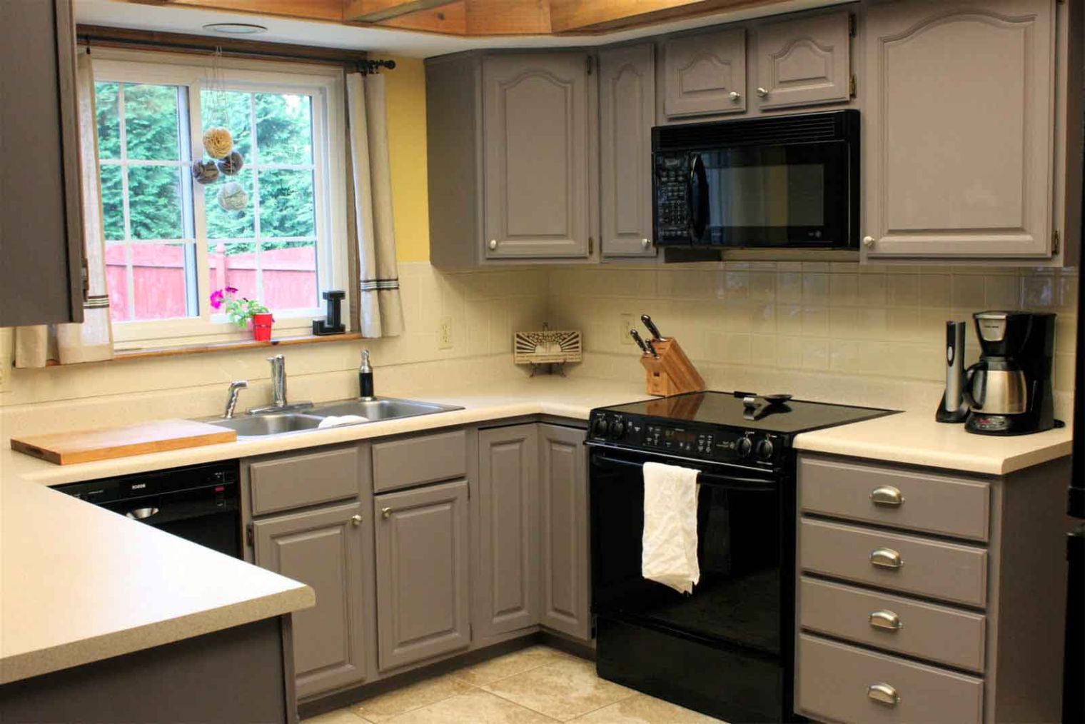 Small Kitchen Design Ideas