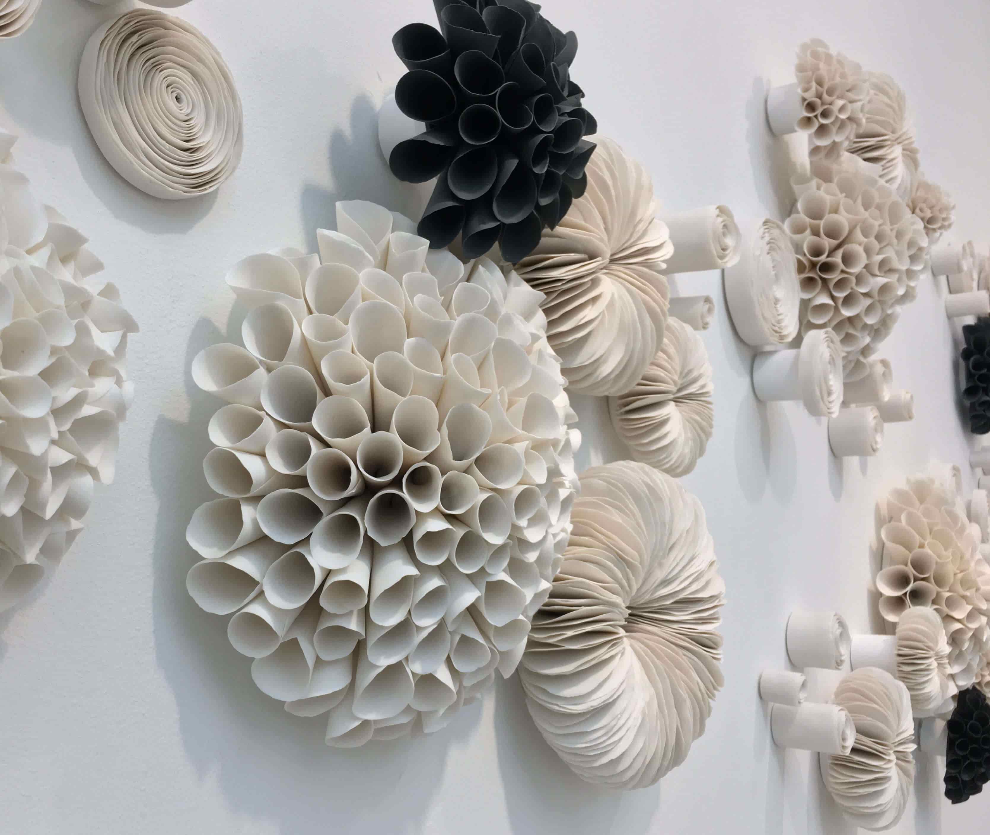 Delicate ceramic art by Valeria Nascimento