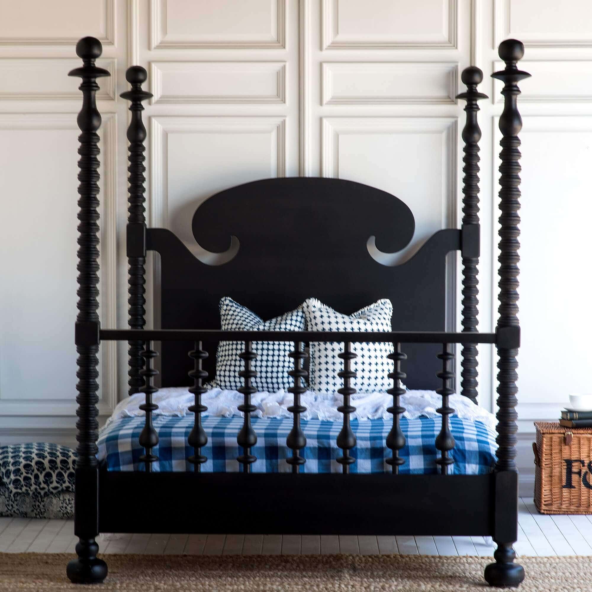 Canopy four poster Bed