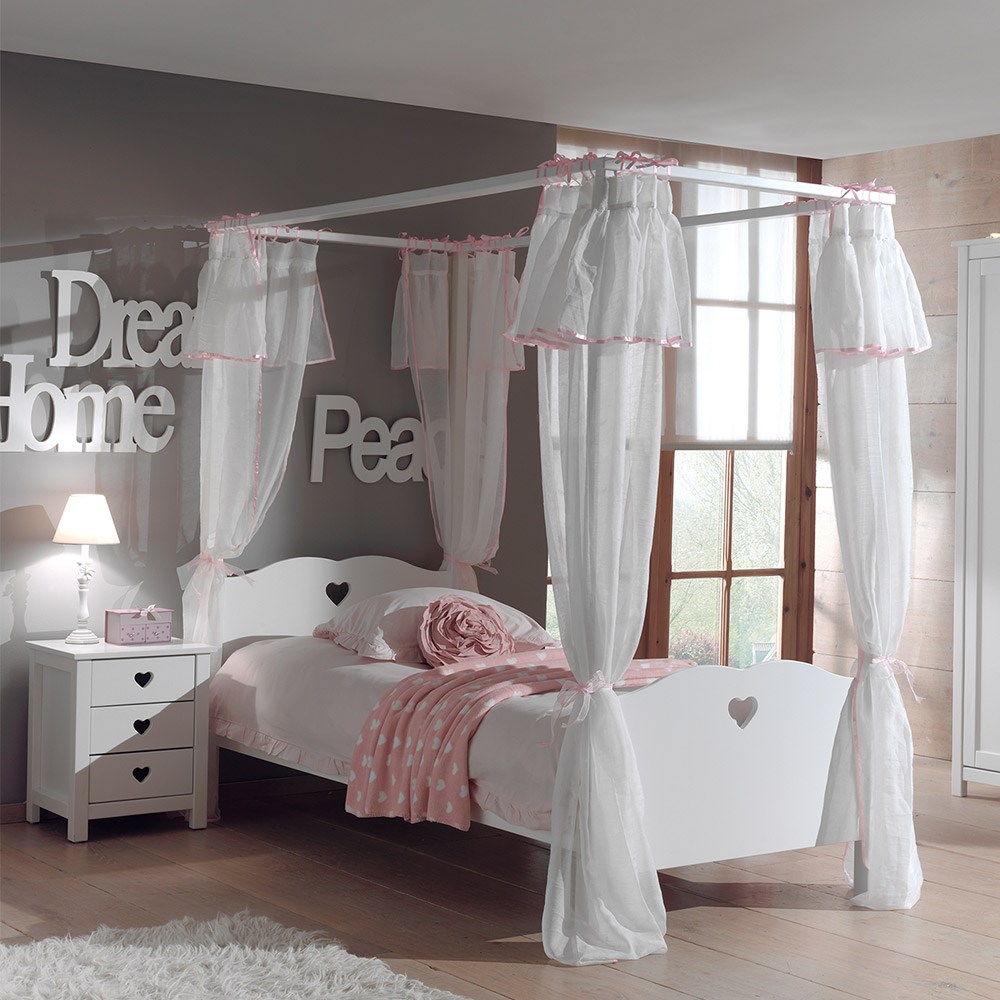 Canopy four poster Bed