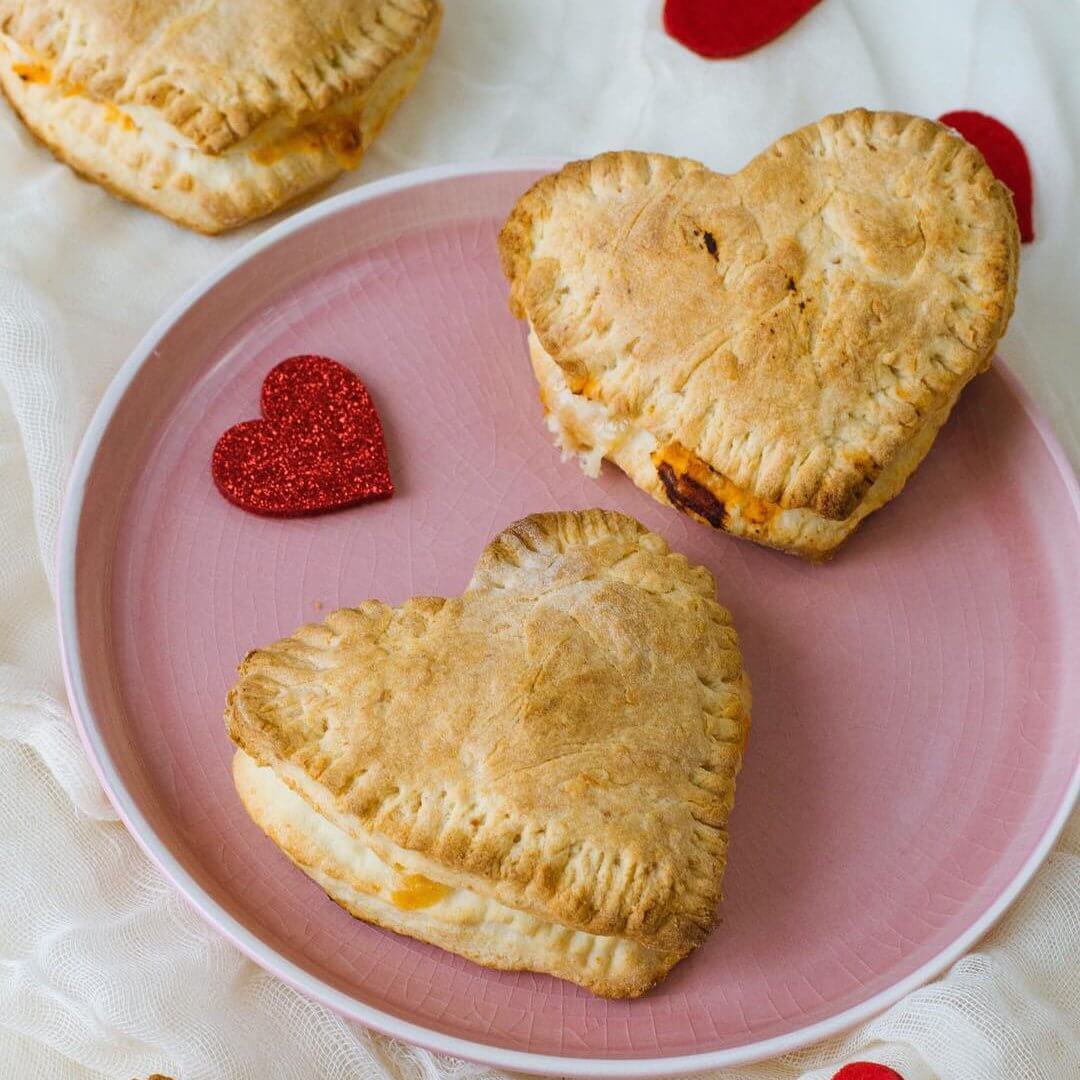 Make heart-shaped food 