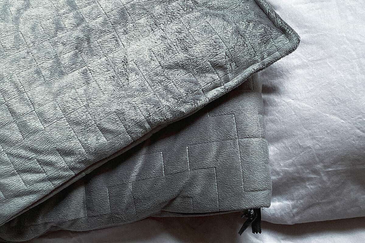 Weighted Blankets: How They Work - Live Enhanced