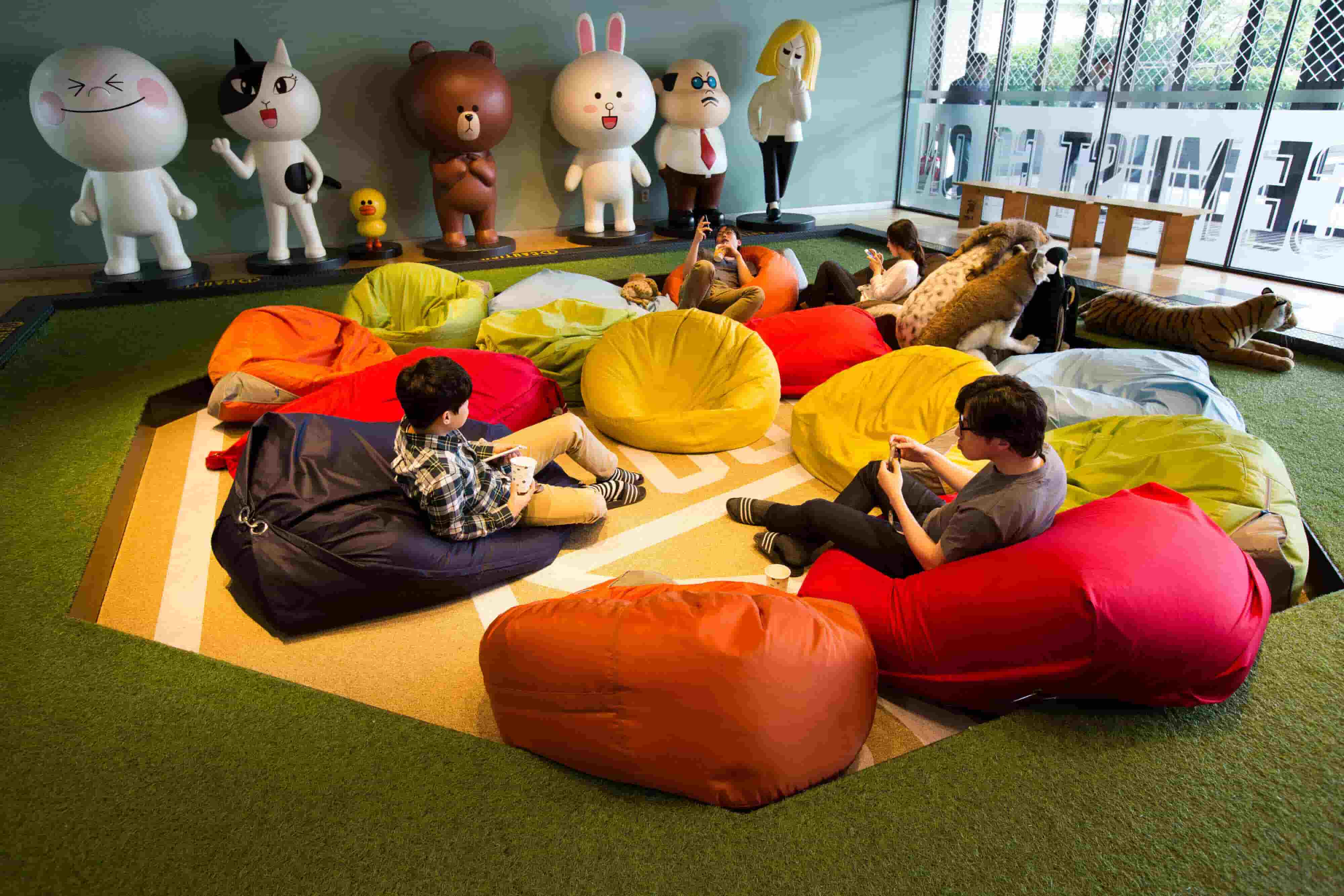 Amazing and Comfortable Bean Bag Chair Designs