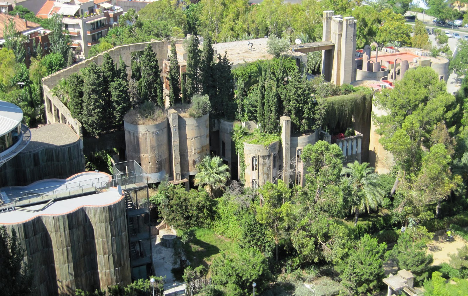 ricardo bofill casa fabrica