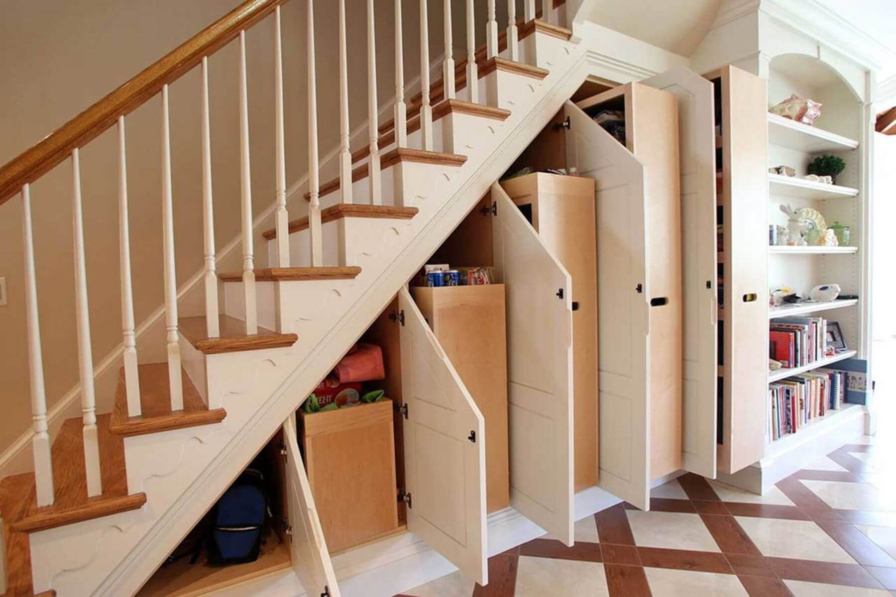 utilize staircase space