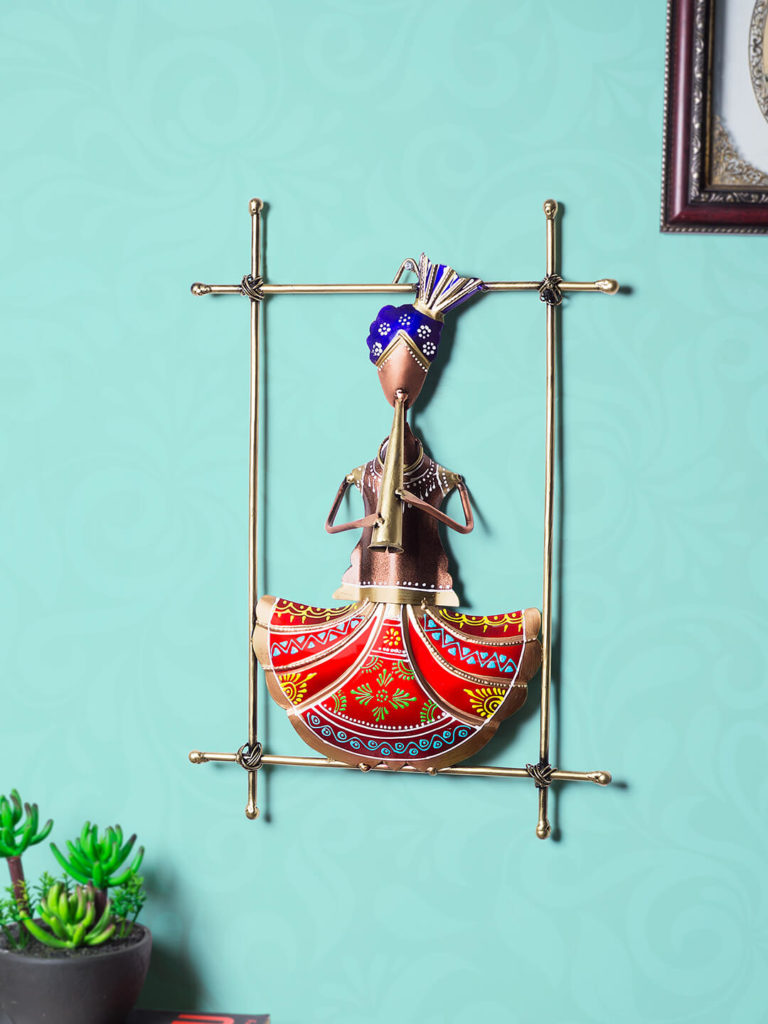 Handcrafted and Out of Best Wall Hanging Showpiece Live Enhanced