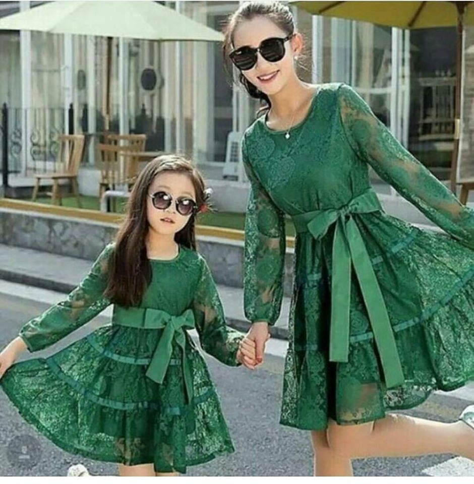 mother and daughter fashion trend