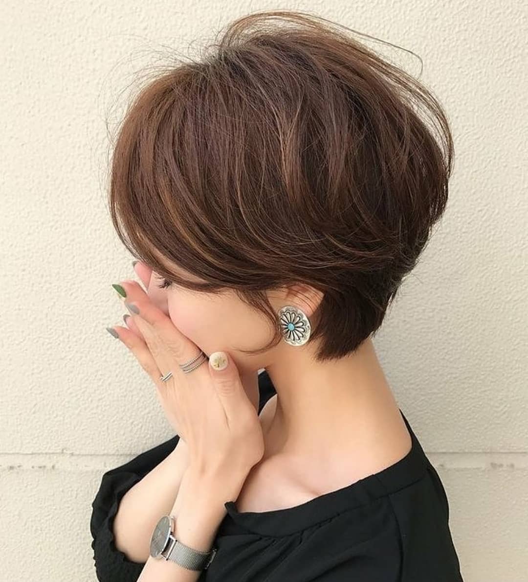 10 Trendy Layered Short Haircut Ideas ‘Extra Special’ Inspiration