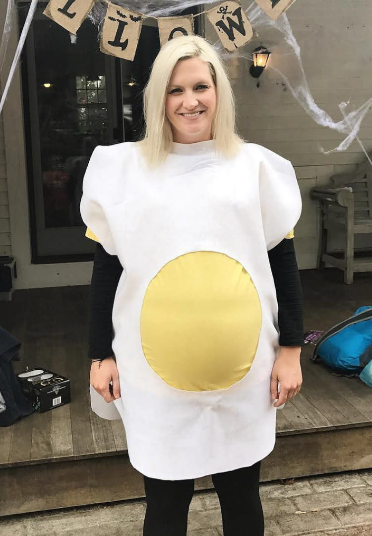 pregnancy halloween costumes