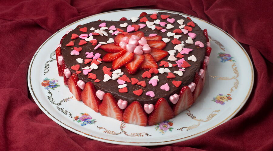 Valentine's Day Cake Decoration Ideas