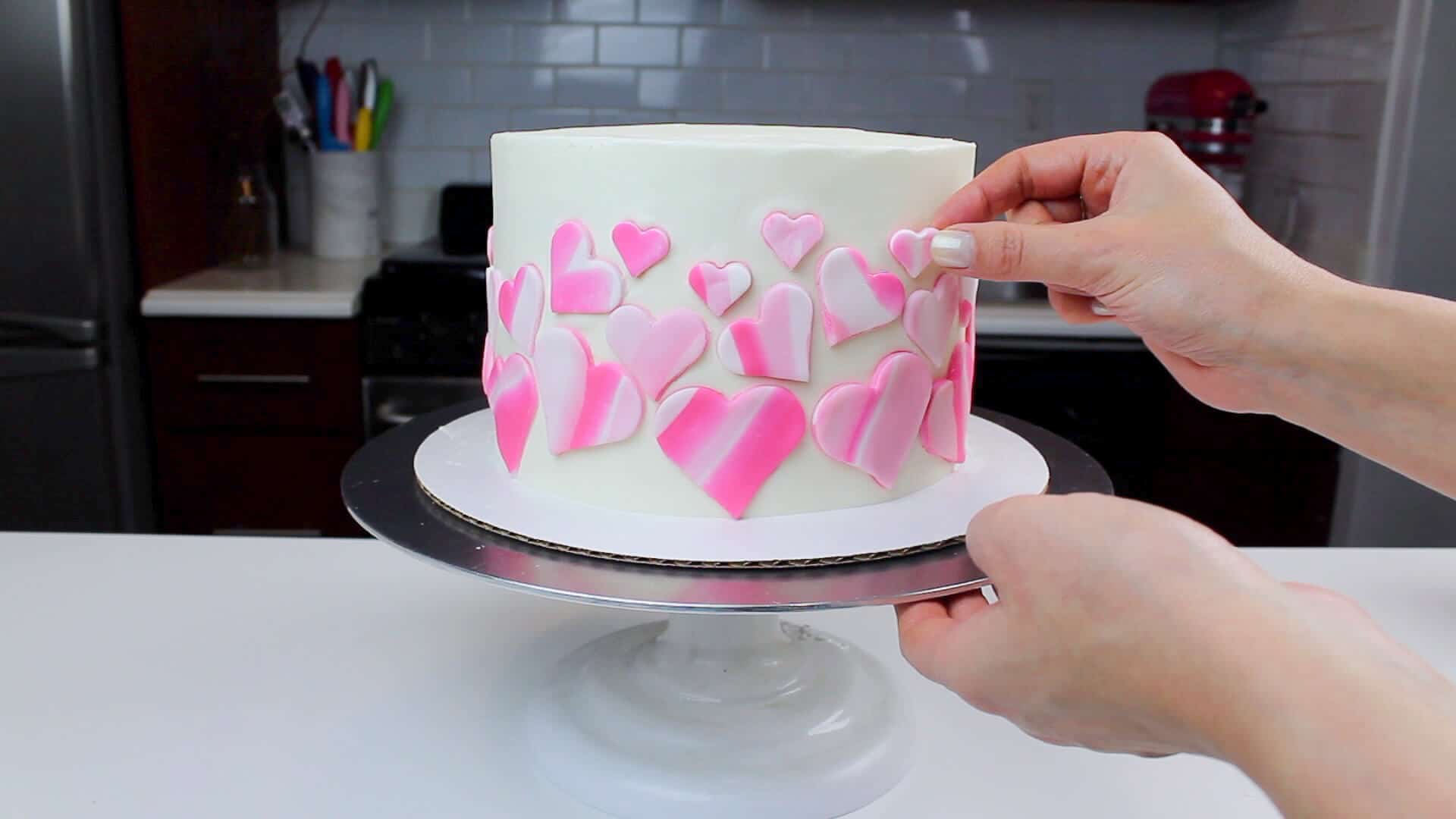 Valentine's Day Cake Decoration Ideas