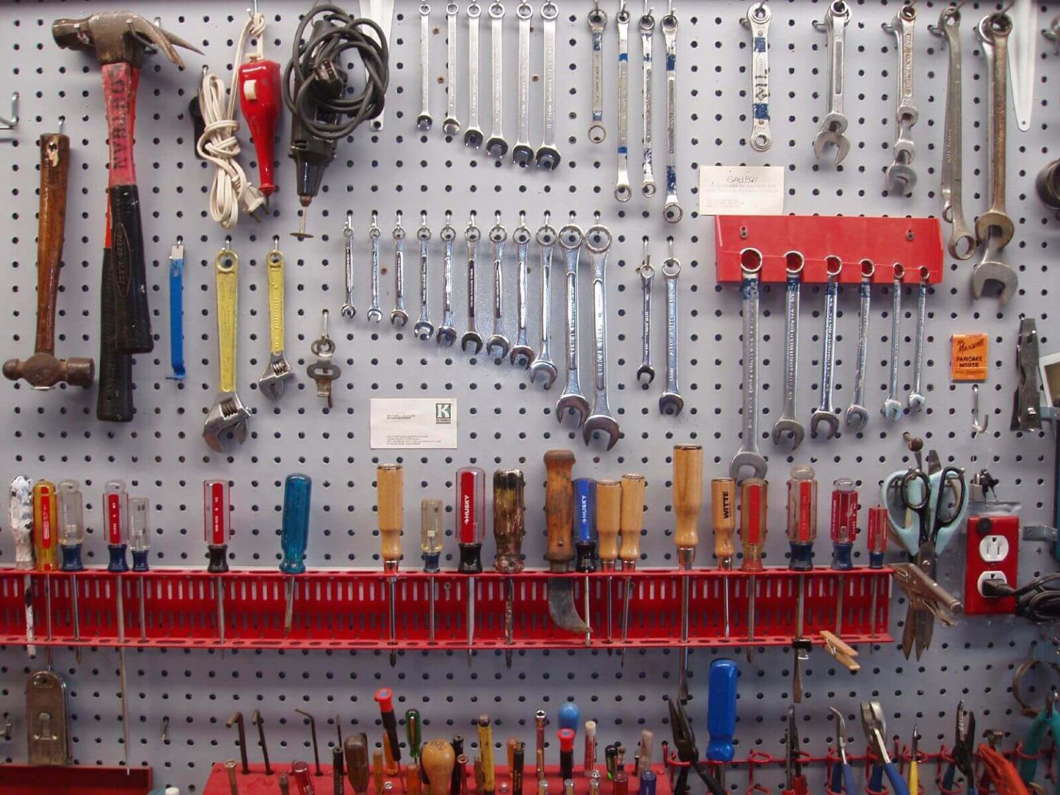 14 Smart Ways of How to Use Pegboard at Home Live Enhanced